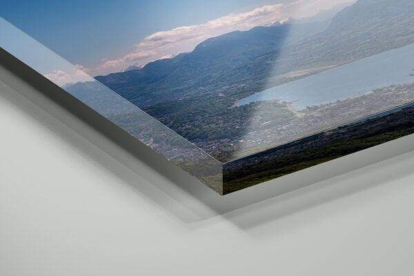 Tableau panoramique depuis la Croix de Meyrieux sur les Bauges, la chaine des Belledonnes, le Granier et le Lac du Bourget format Plexiglas